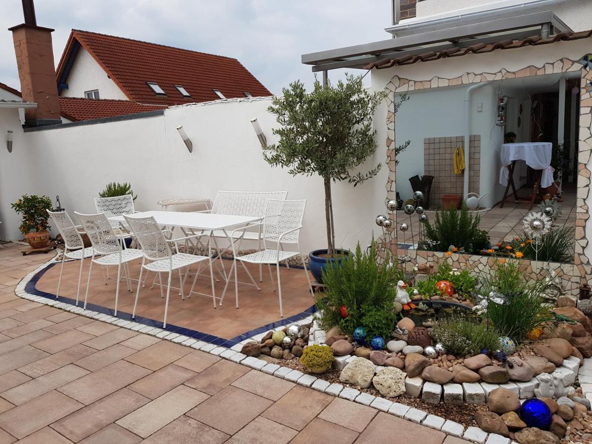 Ferienwohnungen Wie Im Sueden Grossostheim Exterior photo